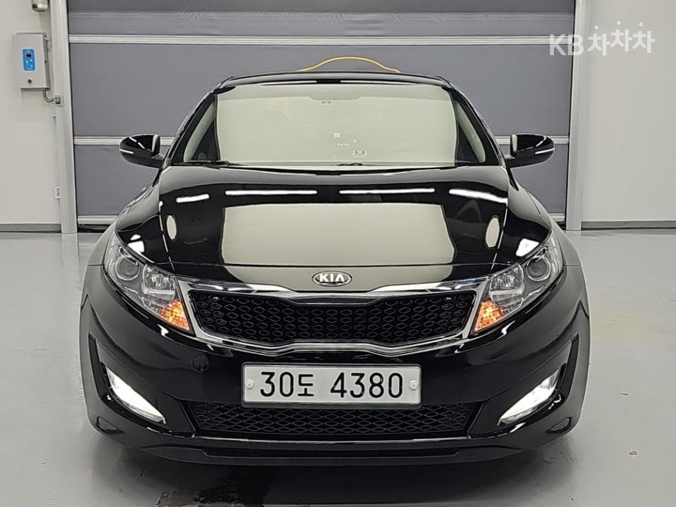 Kia K5Gasoline 2.0 Deluxe - 2