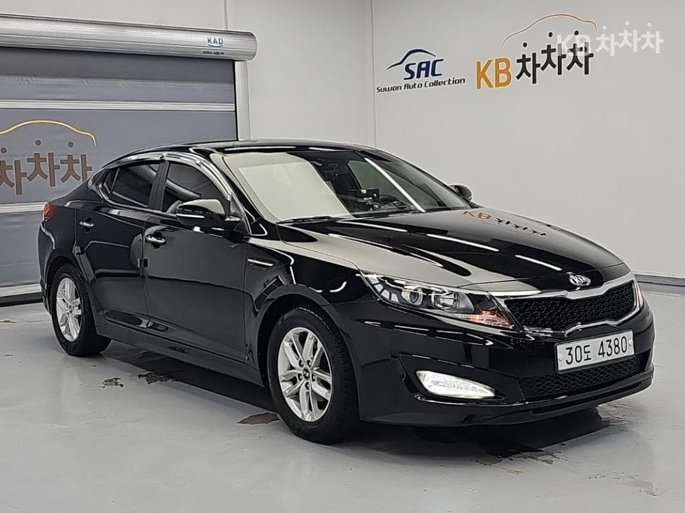 Kia K5Gasoline 2.0 Deluxe - 4