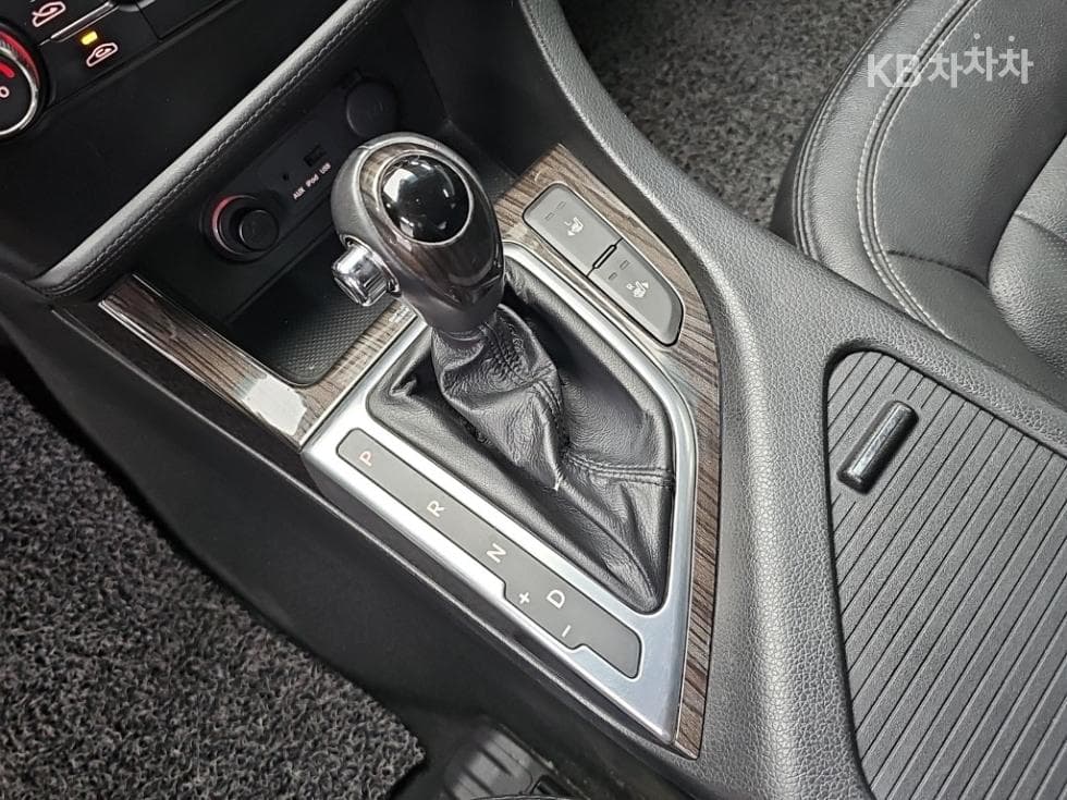 Kia K5Gasoline 2.0 Deluxe - 8