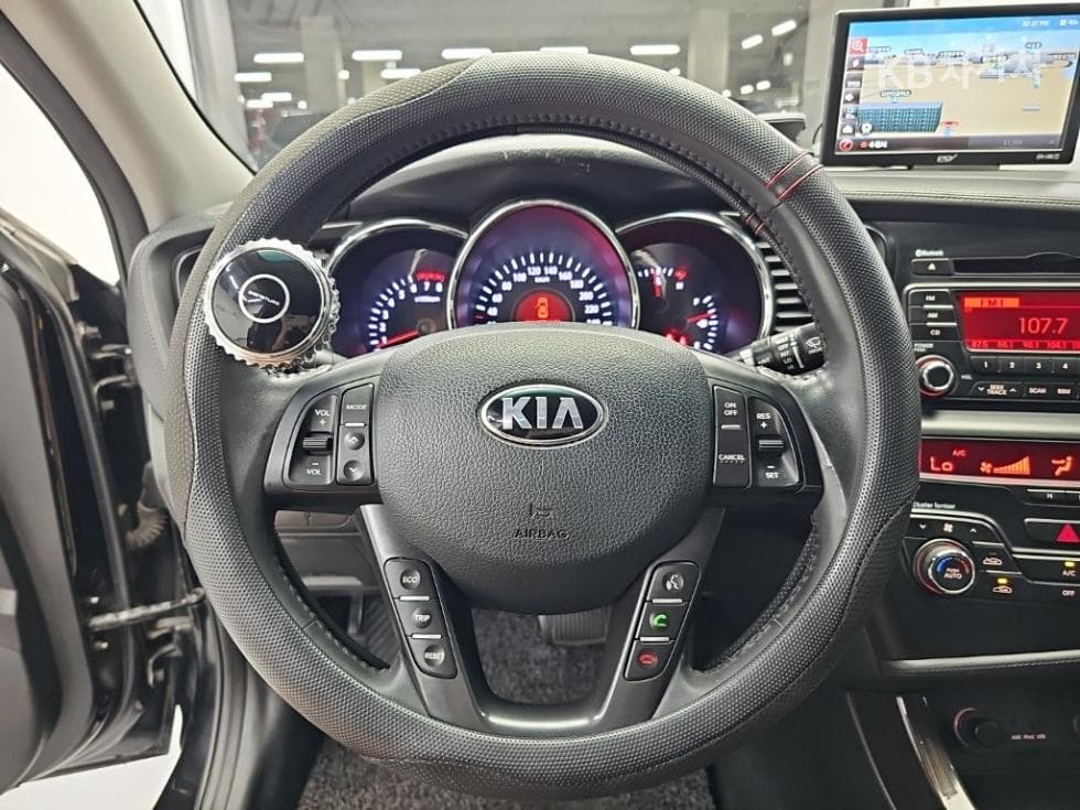 Kia K5Gasoline 2.0 Deluxe - 9