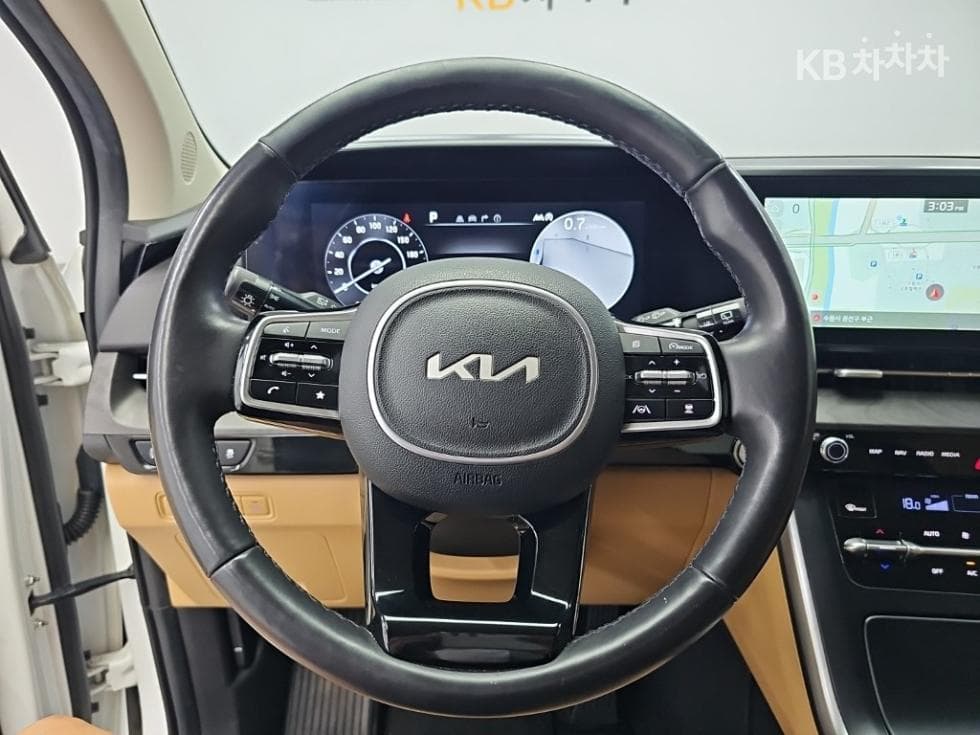 Kia Carnival 4th generationD2.2 9-seater Prestige - 9