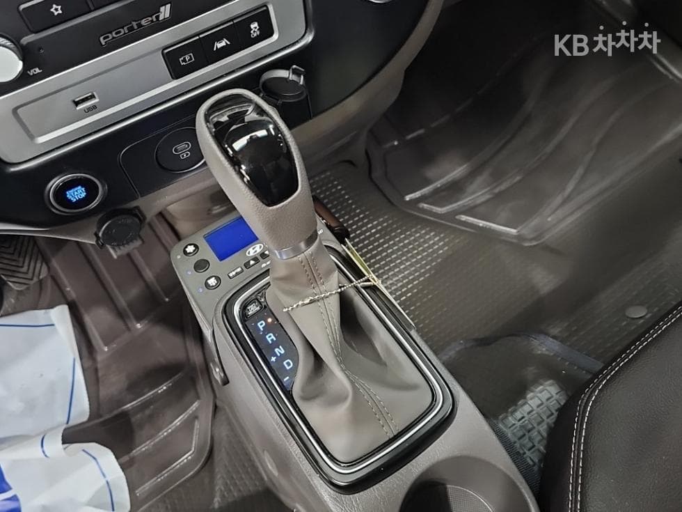 Хюндай Porter 2LPG 냉동Товарна надстройка차 Удължено междуосие Super Cab ModernPlus - 8