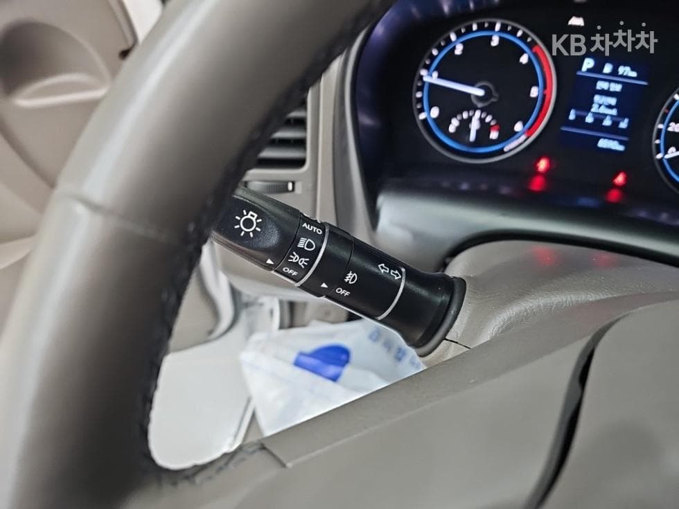 Хюндай Porter 2LPG 냉동Товарна надстройка차 Удължено междуосие Super Cab ModernPlus - 15