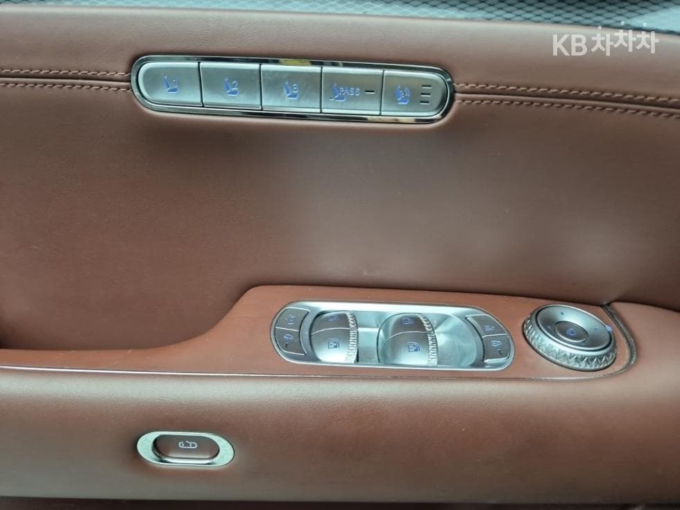 Дженезис G90(RS4)3.5T AWD Стандартен - 18