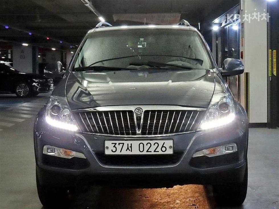 KG Mobility RextonW7-seater (Limousine) 4WD RX7 Prestige - 2