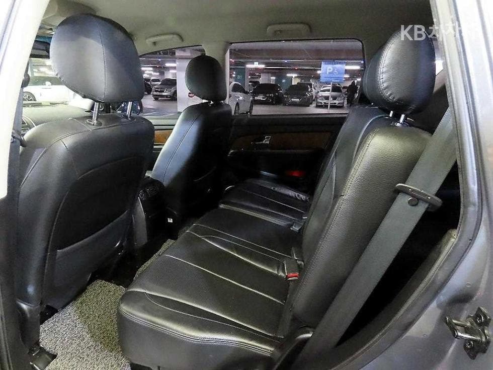 KG Mobility RextonW7-seater (Limousine) 4WD RX7 Prestige - 7