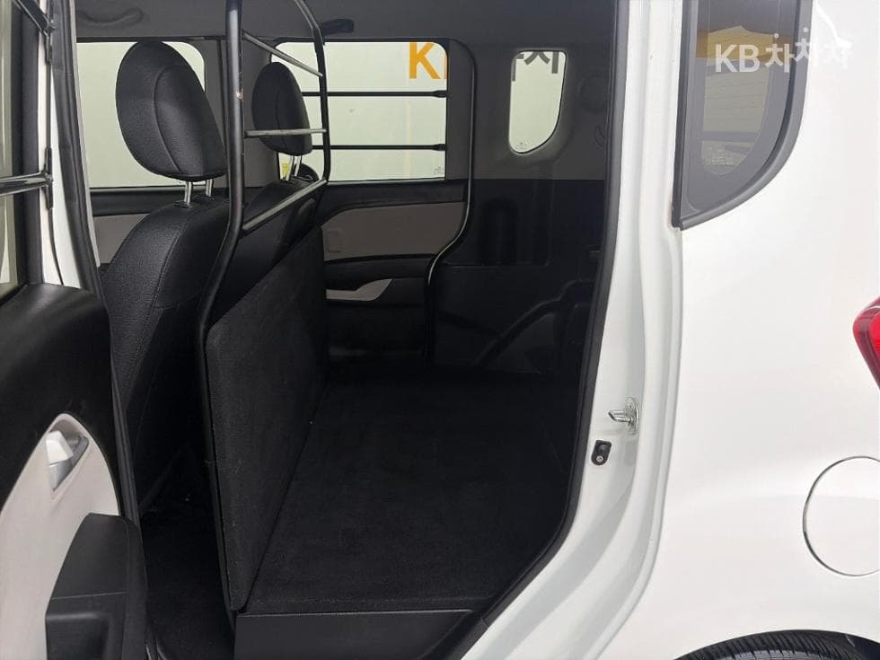 Киа The New (фейслифт) Рей (ван) Ван1.0 Бензин Ван 2-местен Висок клас - 12