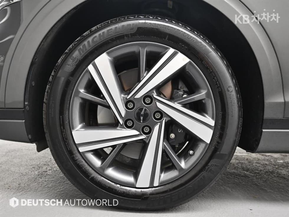 Дженезис GV70Бензин 2.5T 스포츠패키지 2WD - 5