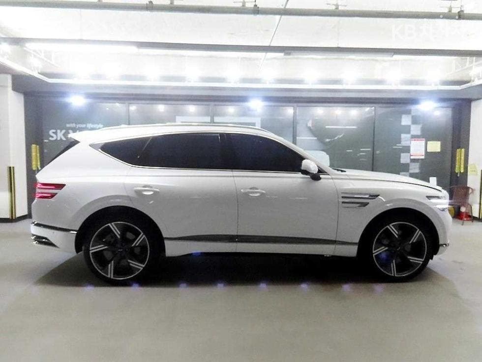 Genesis GV802.5 Turbo Gasoline AWD - 3