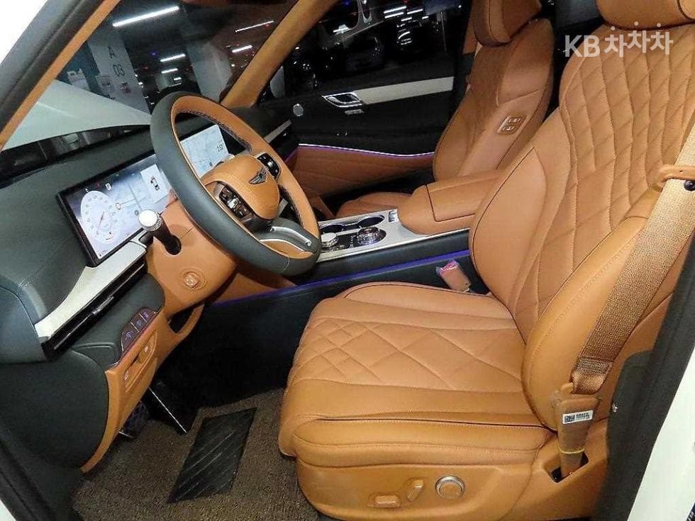 Genesis GV802.5 Turbo Gasoline AWD - 6