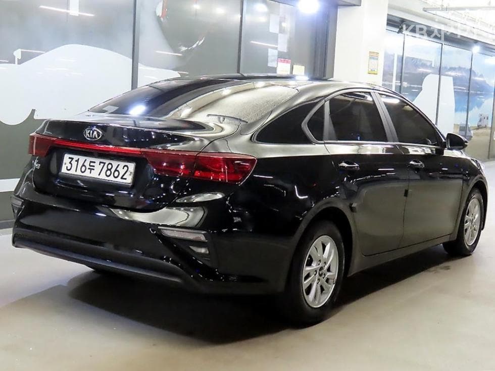 Kia All New K31.6 Gasoline Luxury - 4