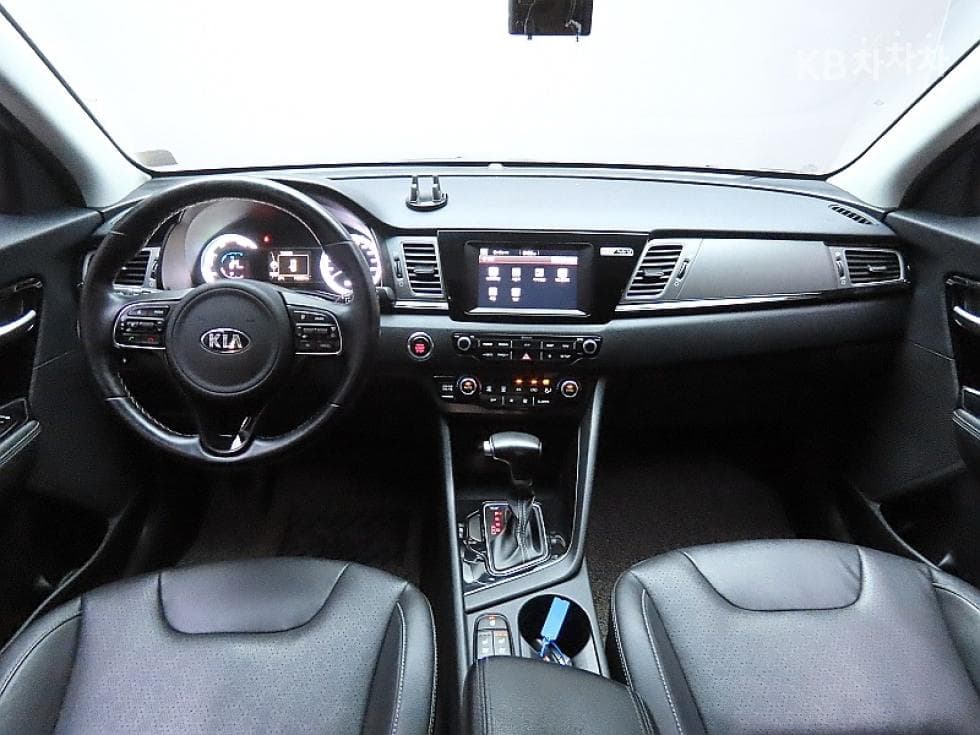 Kia The New (facelift) Niro1.6 HEV Prestige - 6