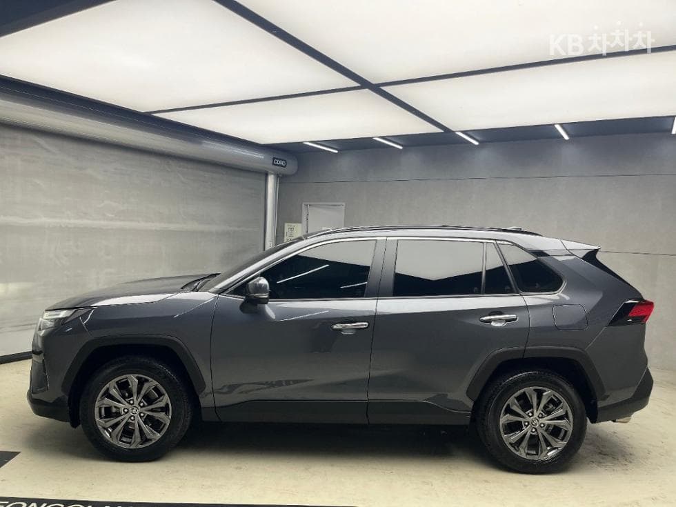 Toyota New RAV42.5L hybrid AWD Limited - 4