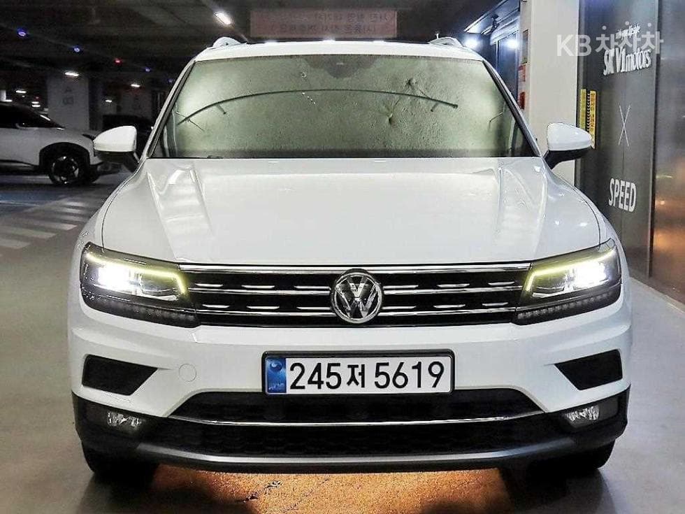Volkswagen The New (facelift) Tiguan2.0 Turbo Diesel Injection 4Motion Prestige - 2