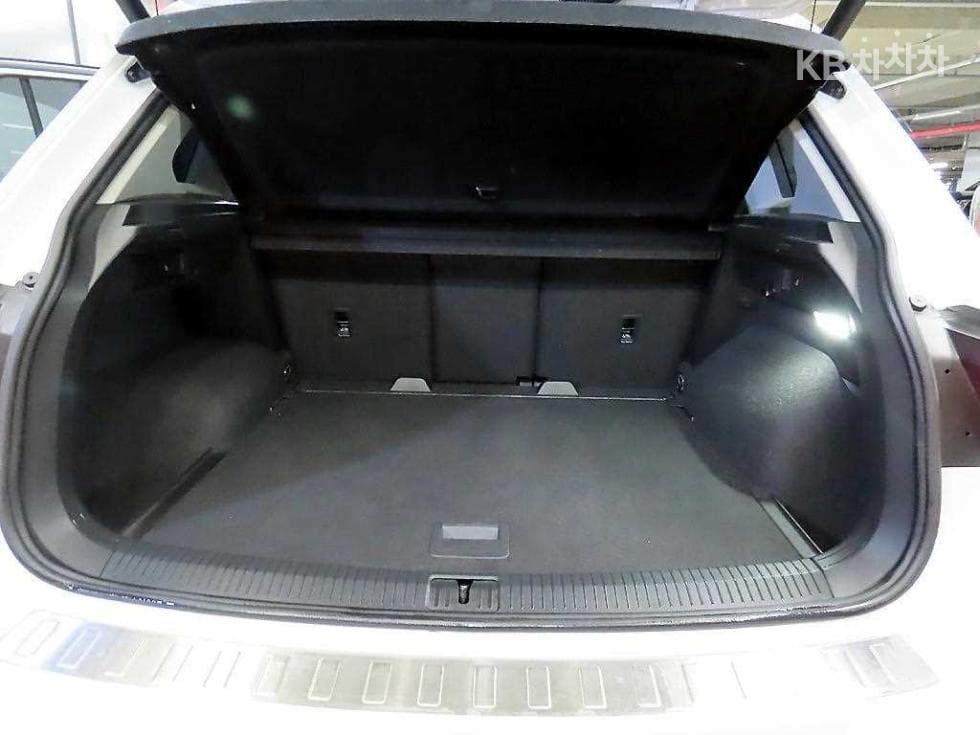 Volkswagen The New (facelift) Tiguan2.0 Turbo Diesel Injection 4Motion Prestige - 17