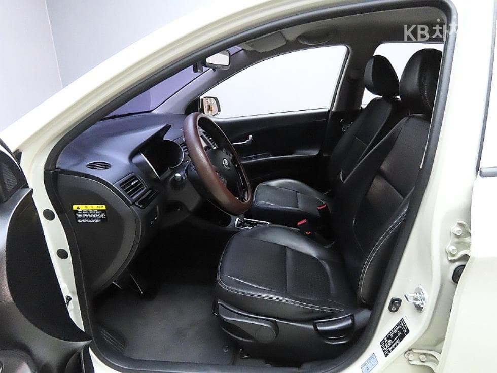 Kia The New (facelift) Morning / PicantoLuxury - 10