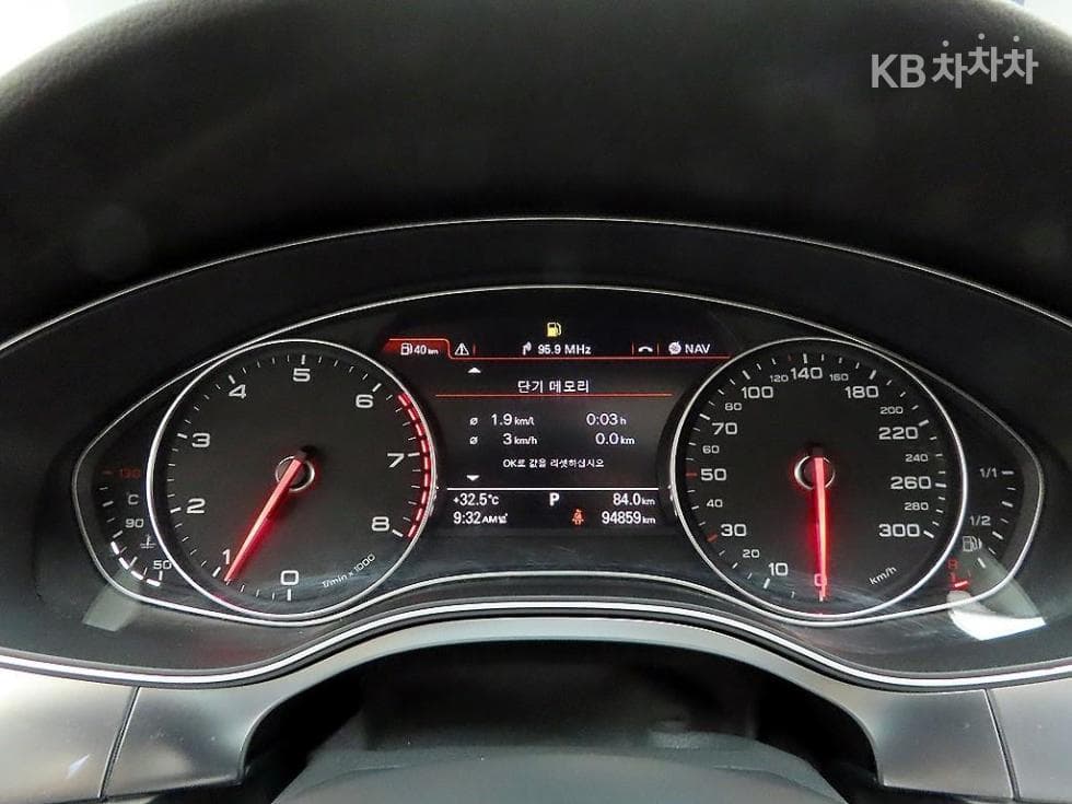 Ауди NEW A640 TFSI 콰트로 Динамичен LED C7 - 6