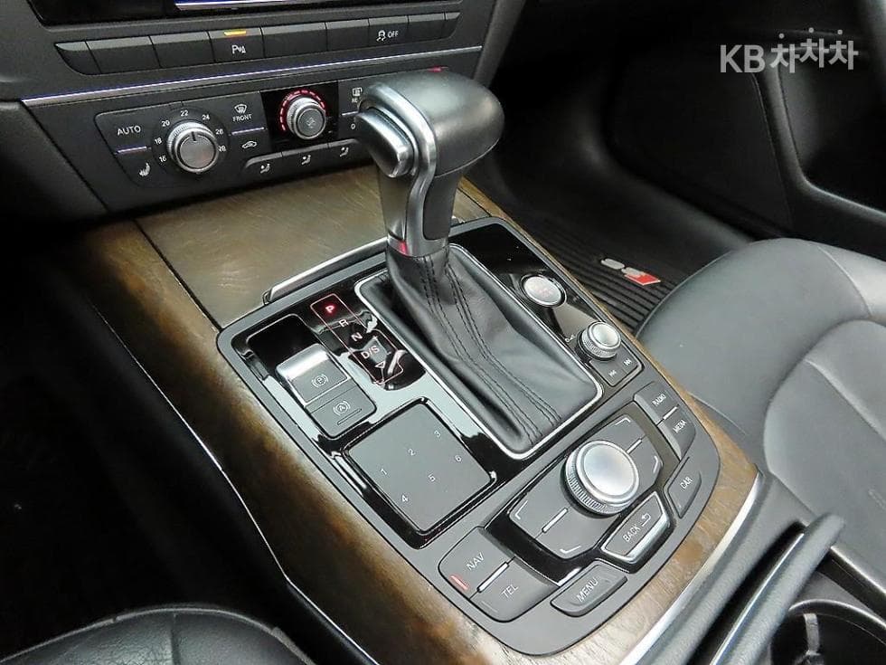 Ауди NEW A640 TFSI 콰트로 Динамичен LED C7 - 10