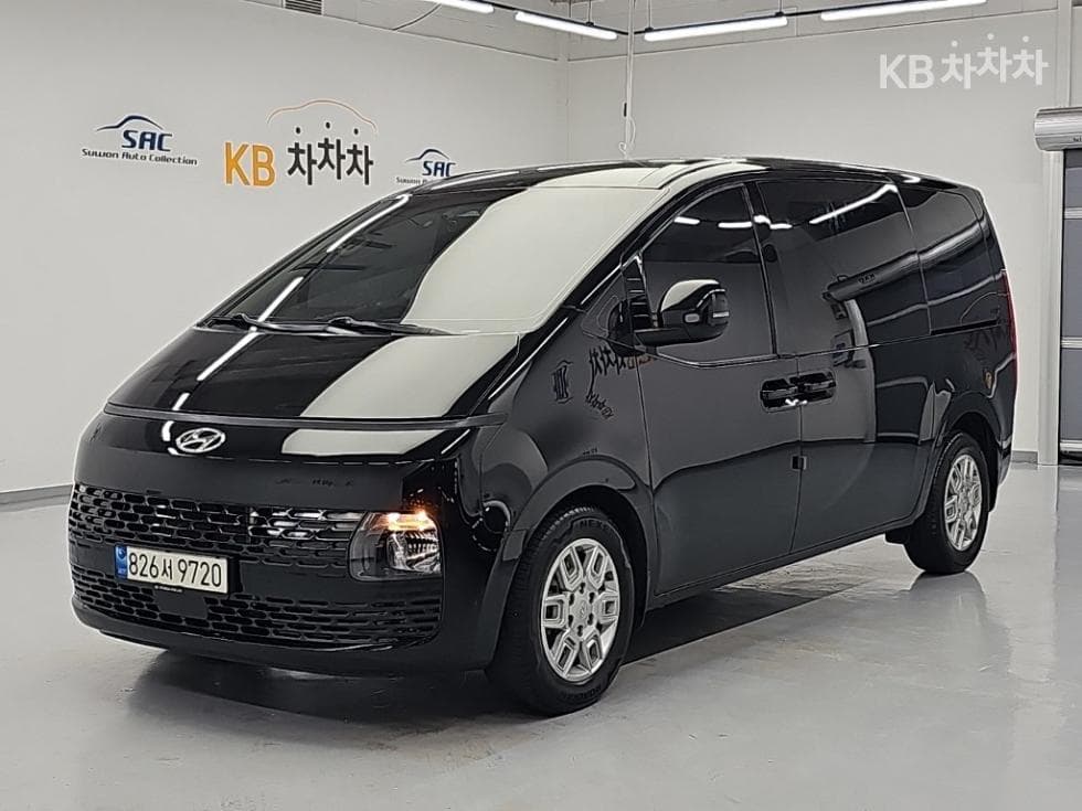 Хюндай Staria Cargo 2.2 Cargo 5 Modern - Image 1