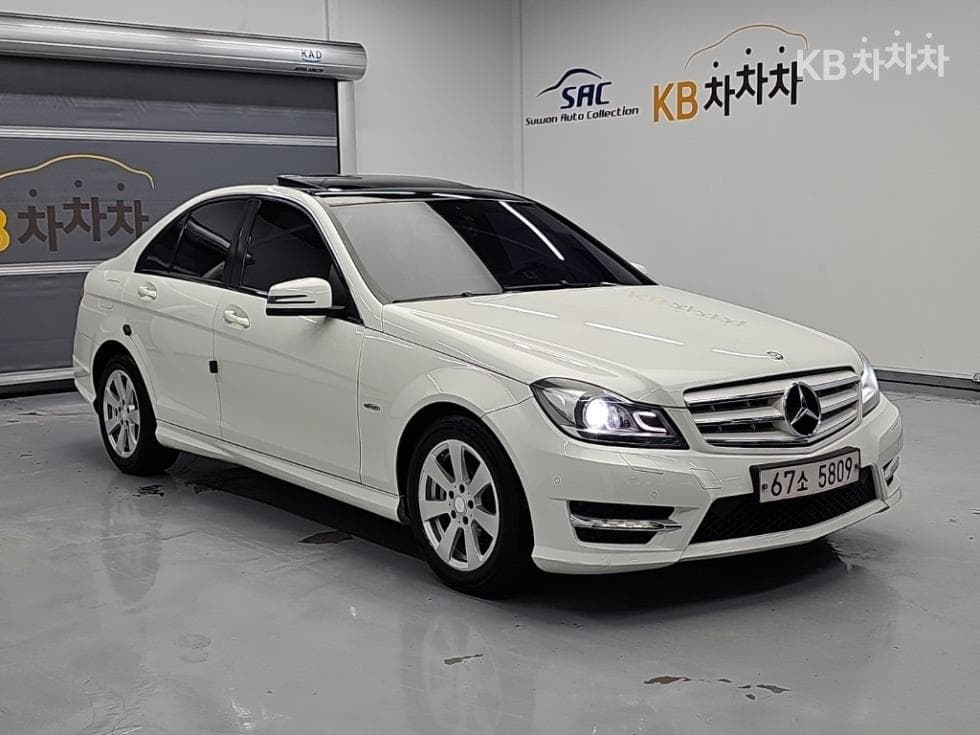 Mercedes-Benz Нов C-КласC200 CGI 블루이피션시 W204 - 4