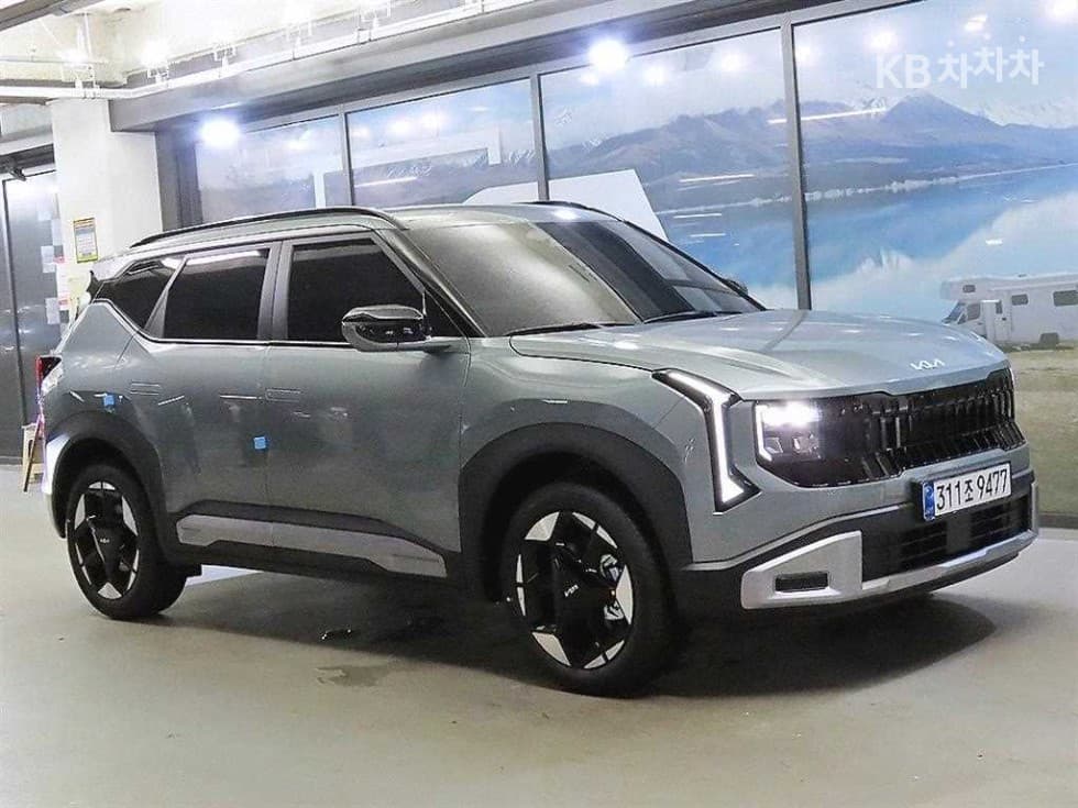 Киа 디 올НовSeltos Хибрид 1.6 HEV 2WD Signature X-라Местен - Image 1