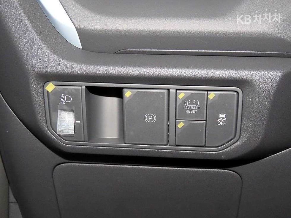 Киа 디 올НовSeltosХибрид 1.6 HEV 2WD Signature X-라Местен - 15