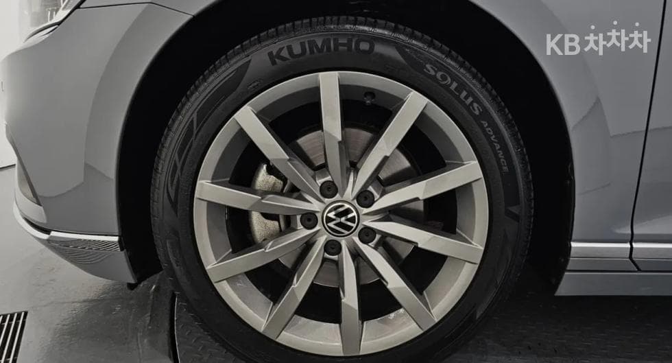 Volkswagen Passat GT2.0 Турбо Дизел Инжекция Prestige B8 - 4