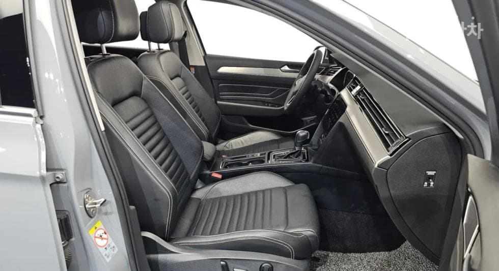 Volkswagen Passat GT2.0 Турбо Дизел Инжекция Prestige B8 - 9