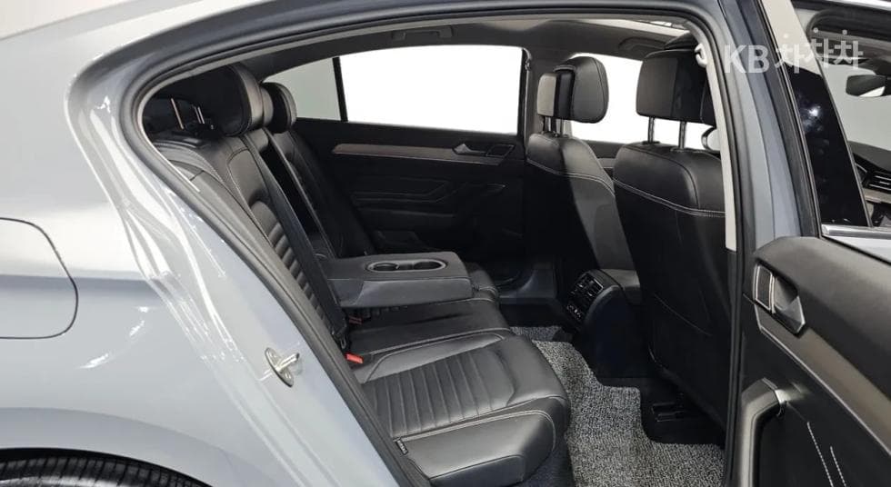 Volkswagen Passat GT2.0 Турбо Дизел Инжекция Prestige B8 - 10