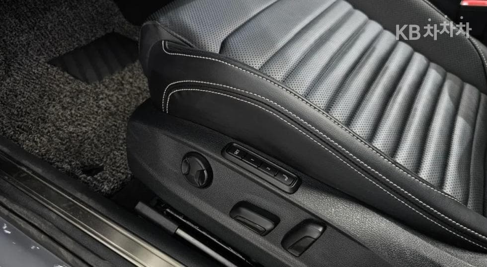 Volkswagen Passat GT2.0 Турбо Дизел Инжекция Prestige B8 - 15