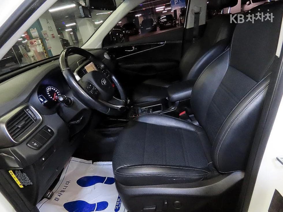 Киа All NewSorentoДизел 2.0 2WD Престиж - 6