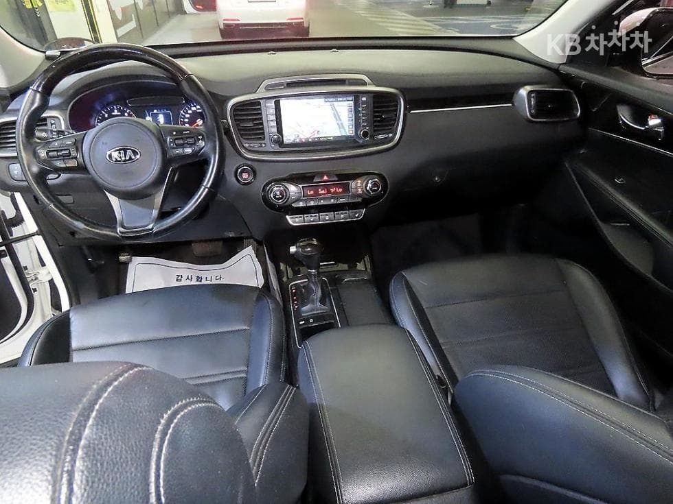 Киа All NewSorentoДизел 2.0 2WD Престиж - 10