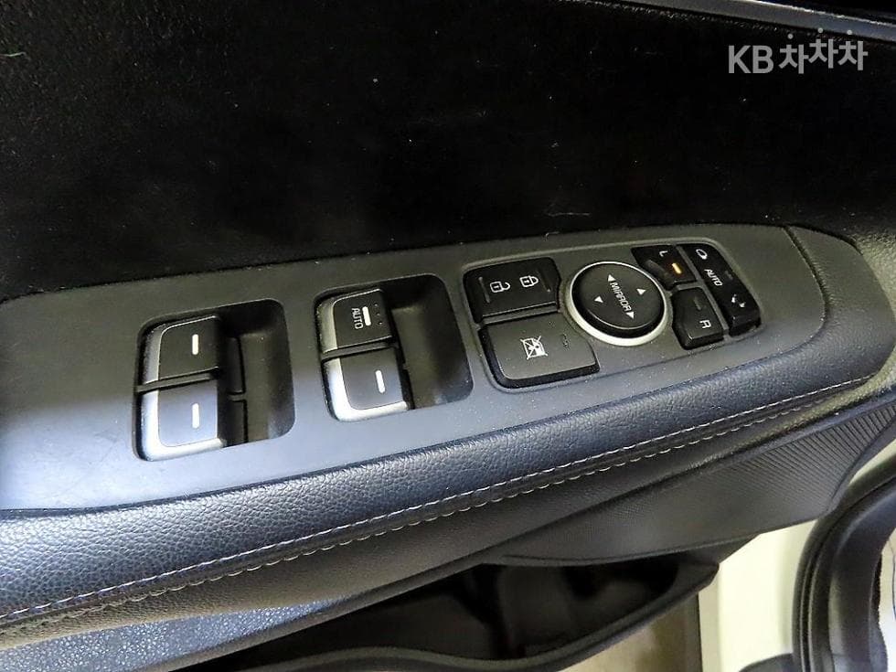 Киа All NewSorentoДизел 2.0 2WD Престиж - 13
