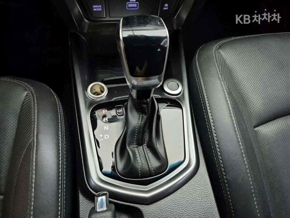 КейДжи Мобилити Very New (фацелит/обновяване) ТиволиБензин V5 2WD Стандартен - 11