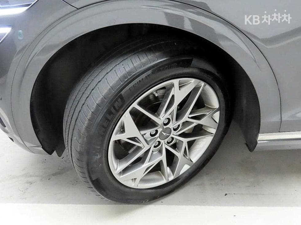 Дженезис GV70Бензин 2.5T 2WD - 19