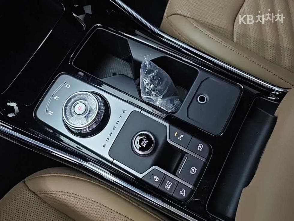 Киа The New (фейслифт) Sorento Хибрид MQ41.6T HEV 2WD Signature - 8