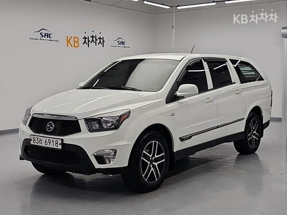 КейДжи Мобилити Корандо Спорт (pickup variant) CX7 4x4 패션 - Image 1