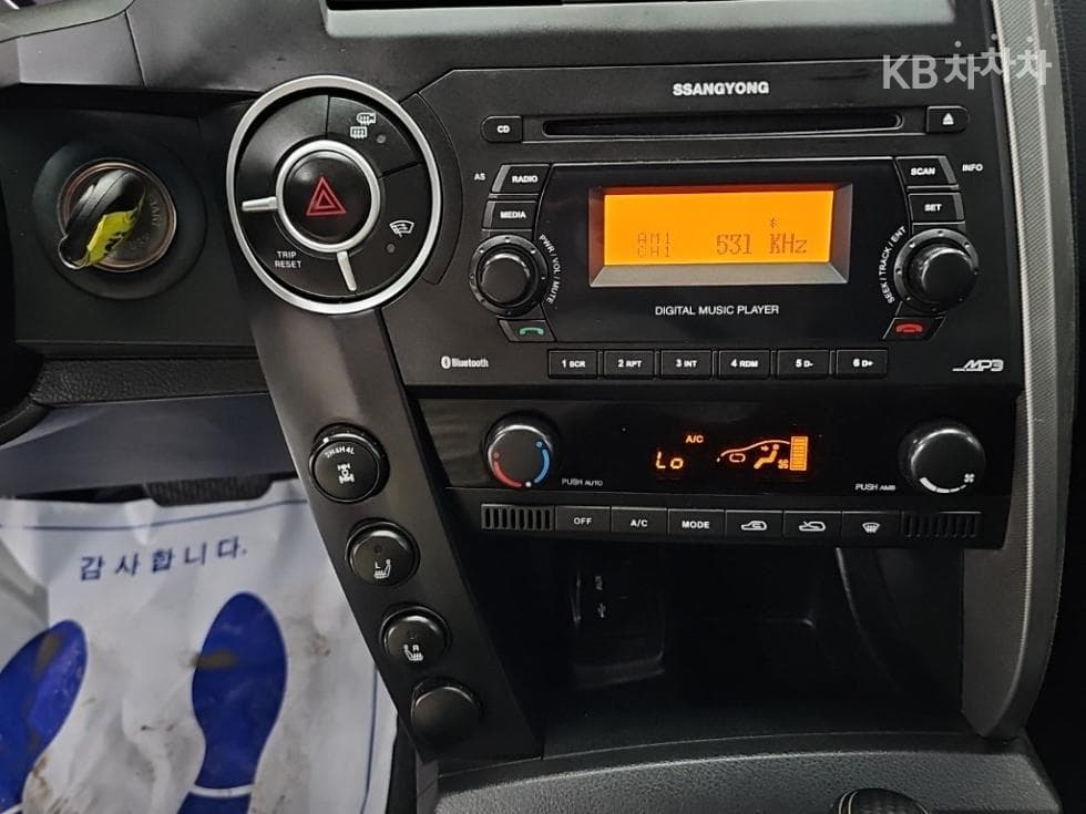 КейДжи Мобилити Корандо Спорт (pickup variant)CX7 4x4 패션 - 10