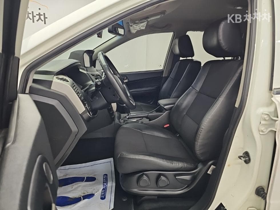 КейДжи Мобилити Корандо Спорт (pickup variant)CX7 4x4 패션 - 11