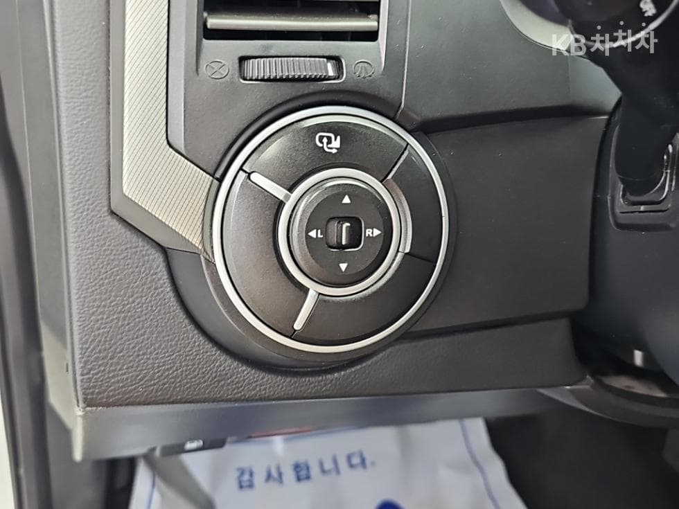 КейДжи Мобилити Корандо Спорт (pickup variant)CX7 4x4 패션 - 16