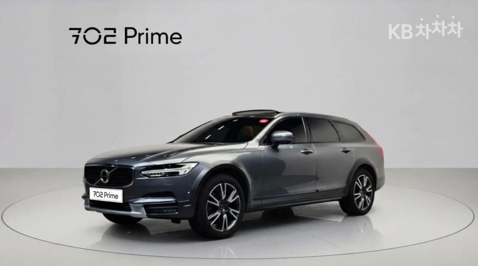 Volvo V90 CC D5 Pro AWD - Image 1