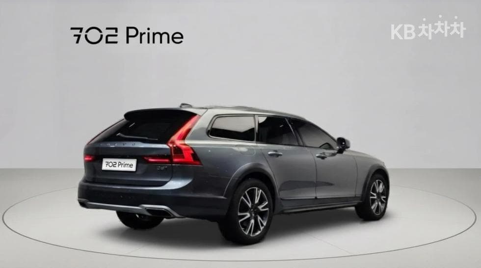Volvo V90 CCD5 Pro AWD - 2