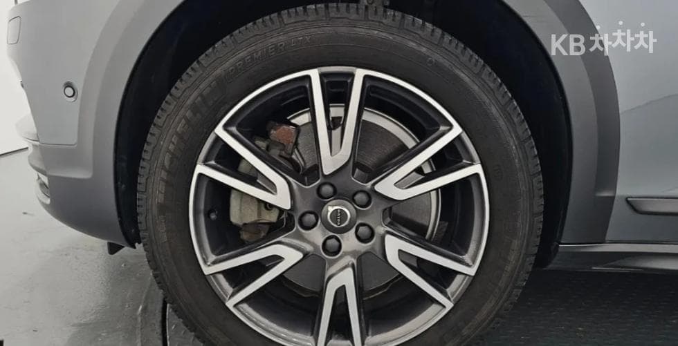 Volvo V90 CCD5 Pro AWD - 4