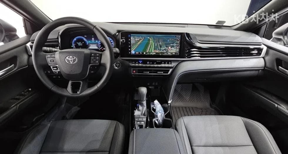 Toyota Camry XV802.5L хибрид XLE - 7