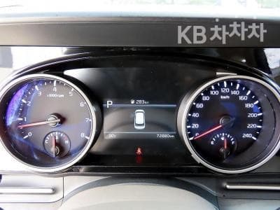 Киа Канивал 4-то поколениеG3.5 GDI 9-местен Престиж - 10
