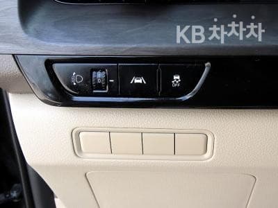 Киа Канивал 4-то поколениеG3.5 GDI 9-местен Престиж - 13