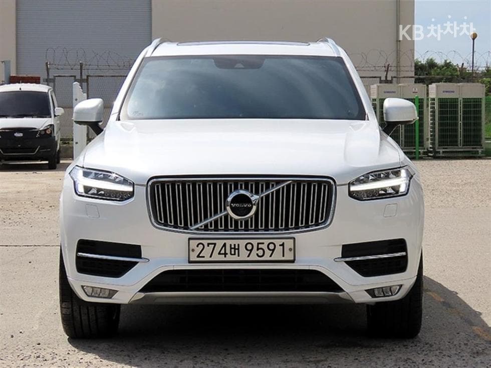 Volvo All New XC90 D5 Inscription - Image 1