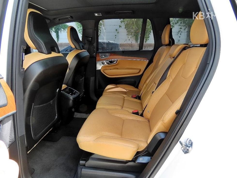 Volvo All New XC90D5 Inscription - 7