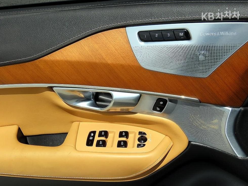 Volvo All New XC90D5 Inscription - 13