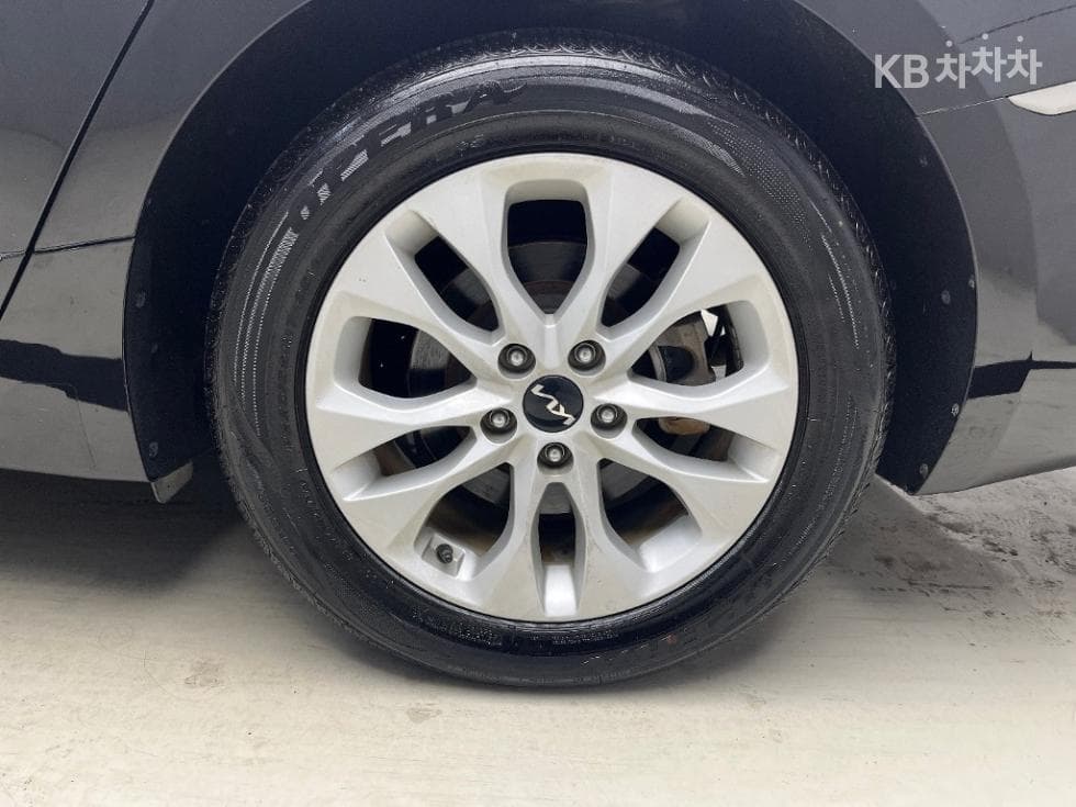 Киа K83.5 LPG Рент-а-кар Тренди - 17